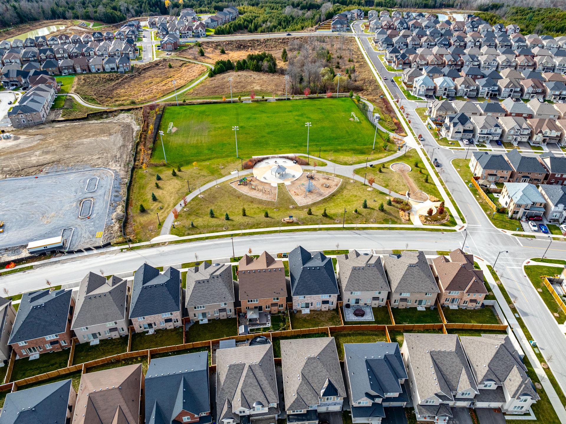 New single family homes in GTA (Greater Toronto Area), East Gwillimbury, Ontario, Canada